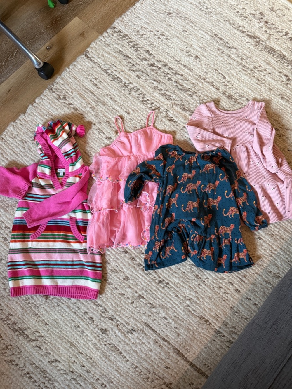 Girls 3T Bundle of 4 Dresses - Tea Collection, Gap, Cat & Jack
